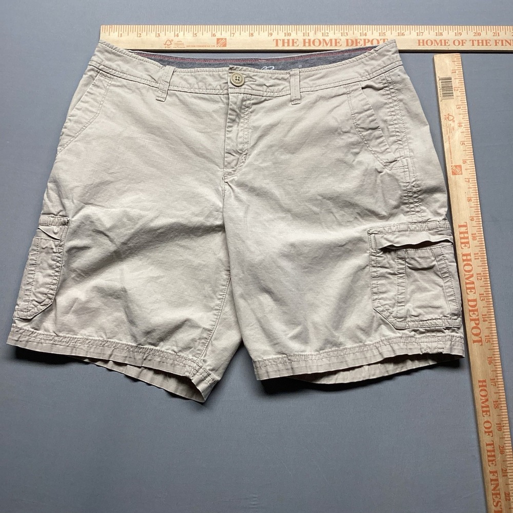 Eddie Bauer Womens 8 Slightly Curvy Cargo Shorts Khaki Tan Ripstop Hiking 7.5"